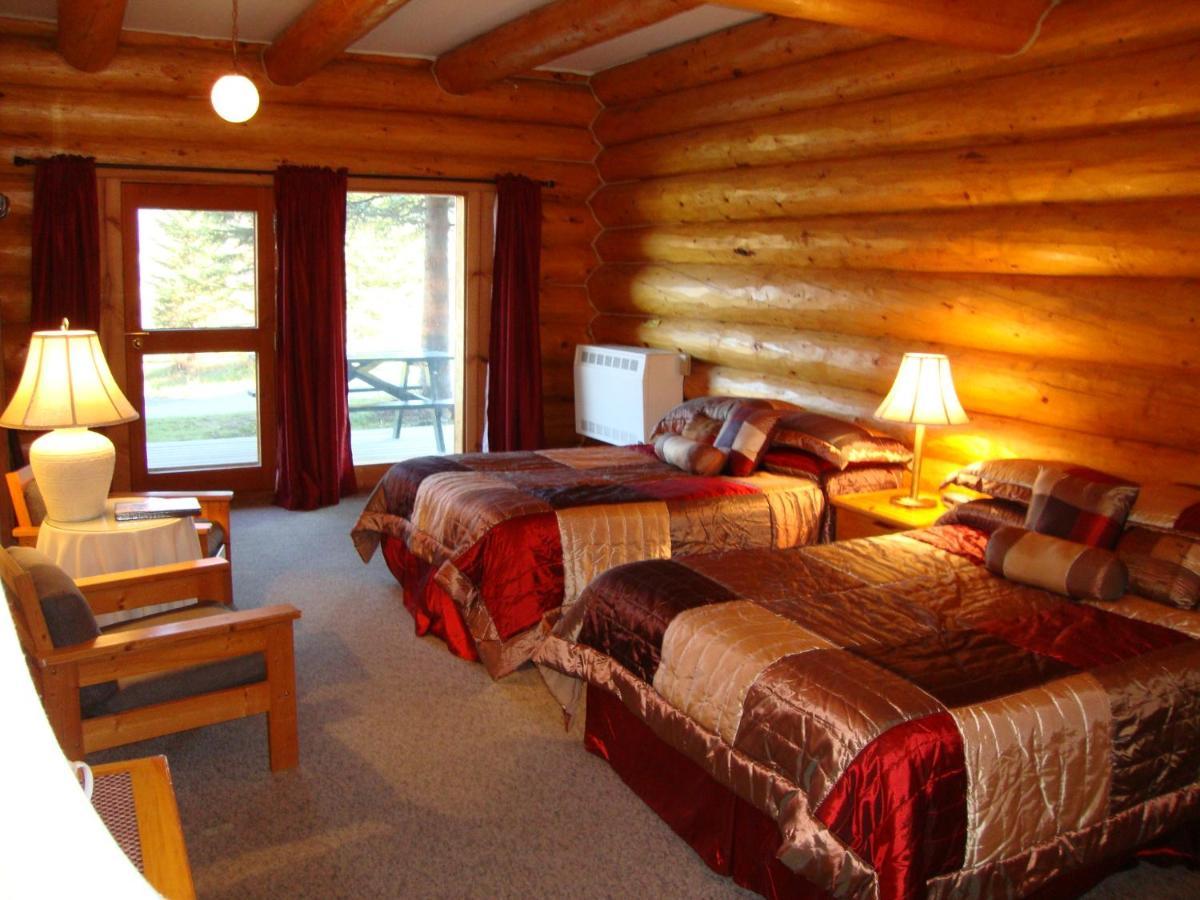 Helmcken Falls Lodge Cabin Rooms And Rv Park Clearwater Exterior photo
